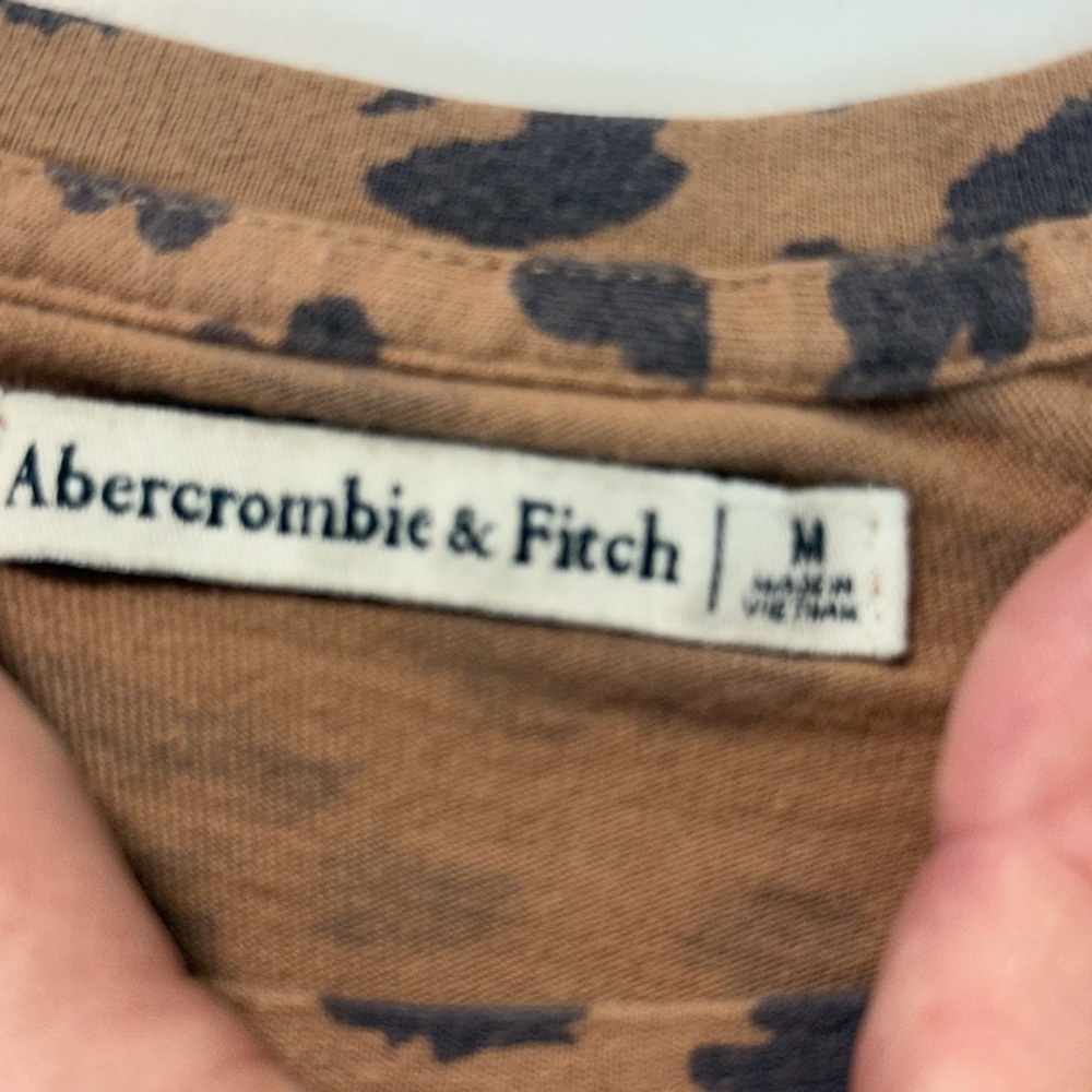 Abercrombie & Fitch Women’s Brown Leopard Print Short Sleeve Tee Size M - Picture 8 of 10